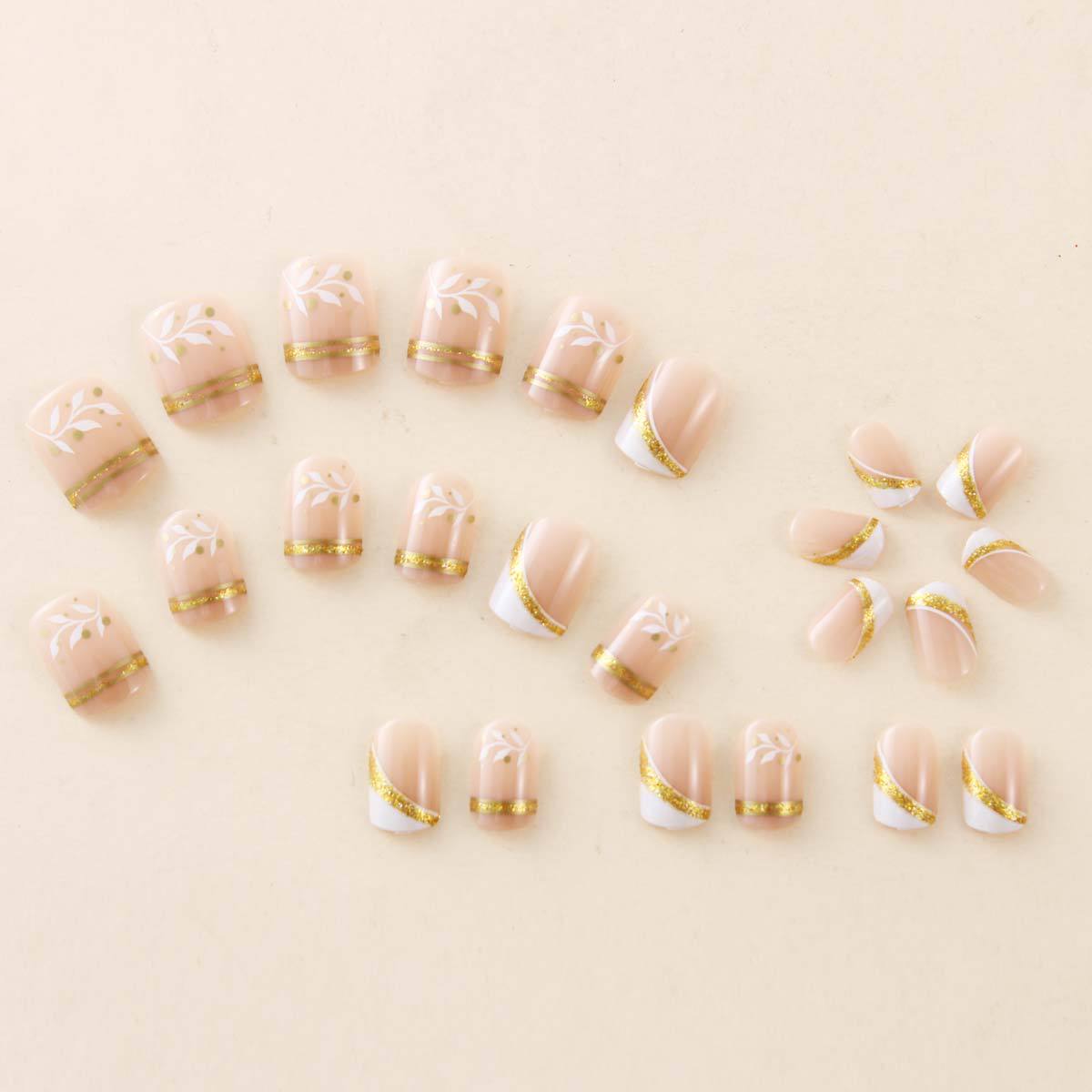 Nail Art Glitter - 누드 숏 스퀘어 프레스온 네일 화이트