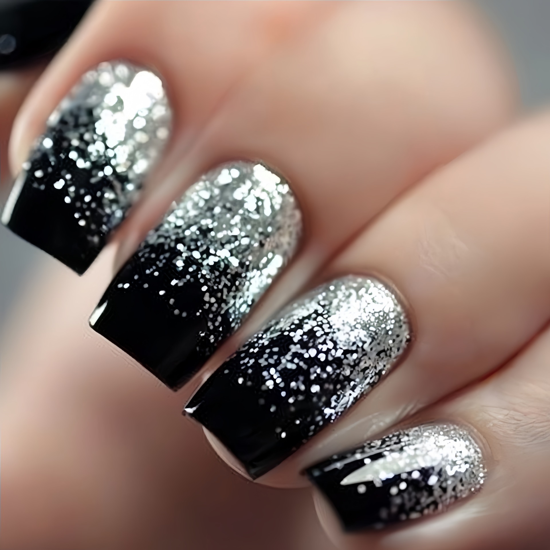 Nail Art Glitter - 짧은 중간 길이의 가짜 손톱 그라데이션